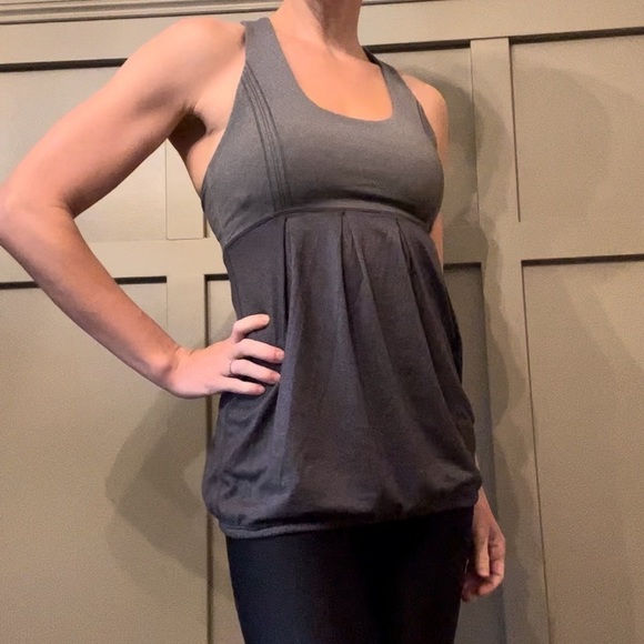 LULULEMON Power Dance Tank Yoga Top Built in Bra Gray / Dark Gray Size 4 - Picture 4 of 12